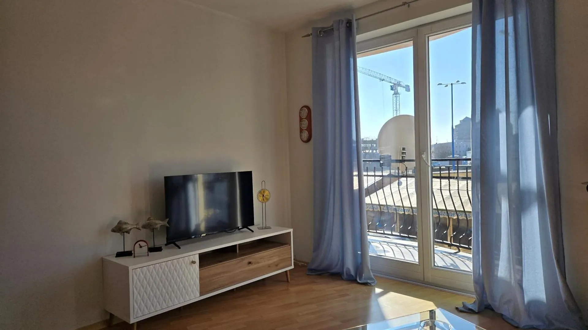 Cosy Apartment With A Balcony Near The Harbour In Kolobrzeg By Noclegi Renters 0*,