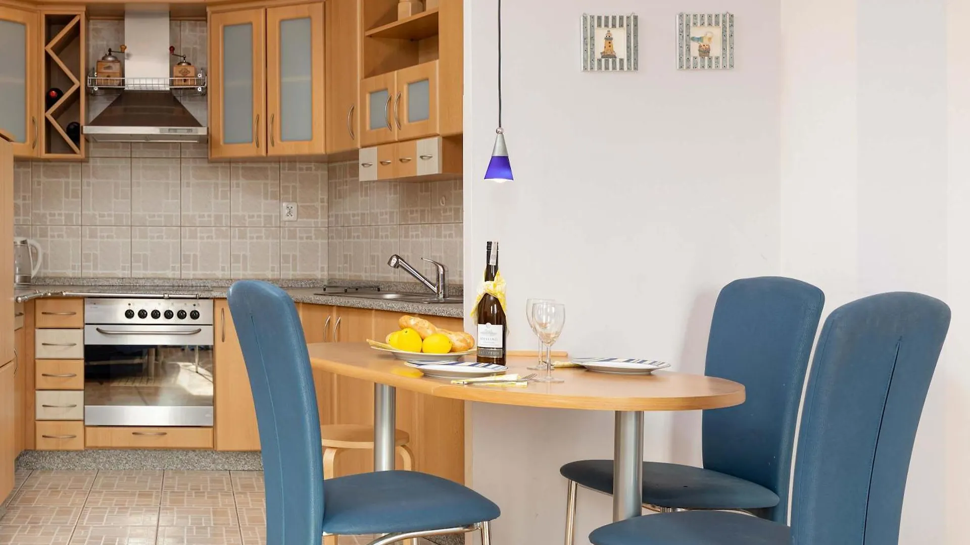 Cosy Apartment With A Balcony Near The Harbour In Kolobrzeg By Noclegi Renters 0*,
