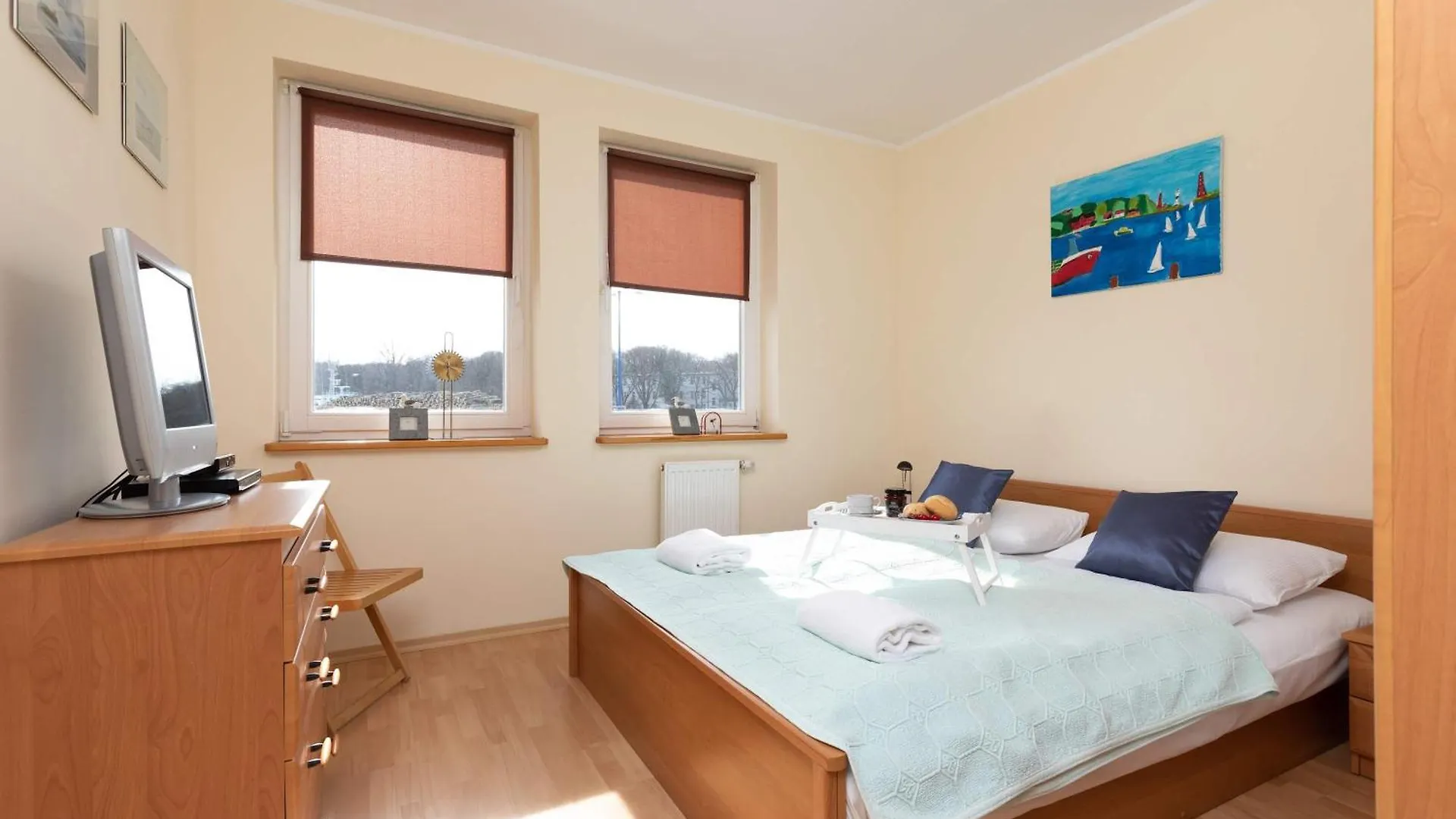 Cosy Apartment With A Balcony Near The Harbour In Kolobrzeg By Noclegi Renters